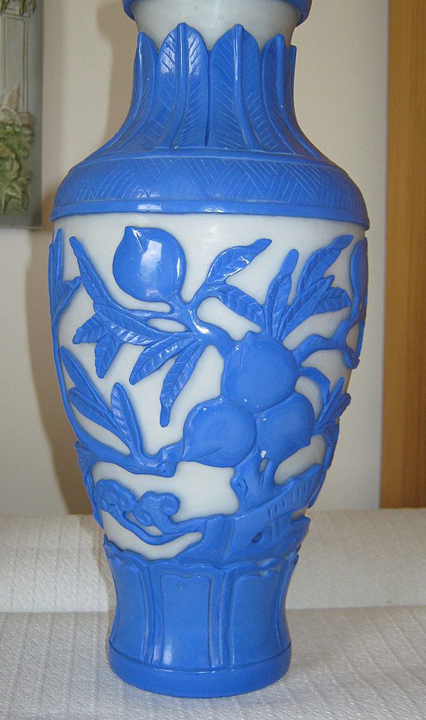 Chinese Peking Glass Vase - Chinese Peking Glass Vase -
