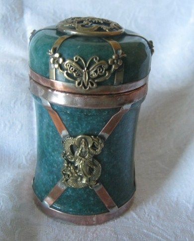 Signed Small Hardstone Covered Box With Guan Yin Signed Small Hardstone Covered Box With Guan Yin