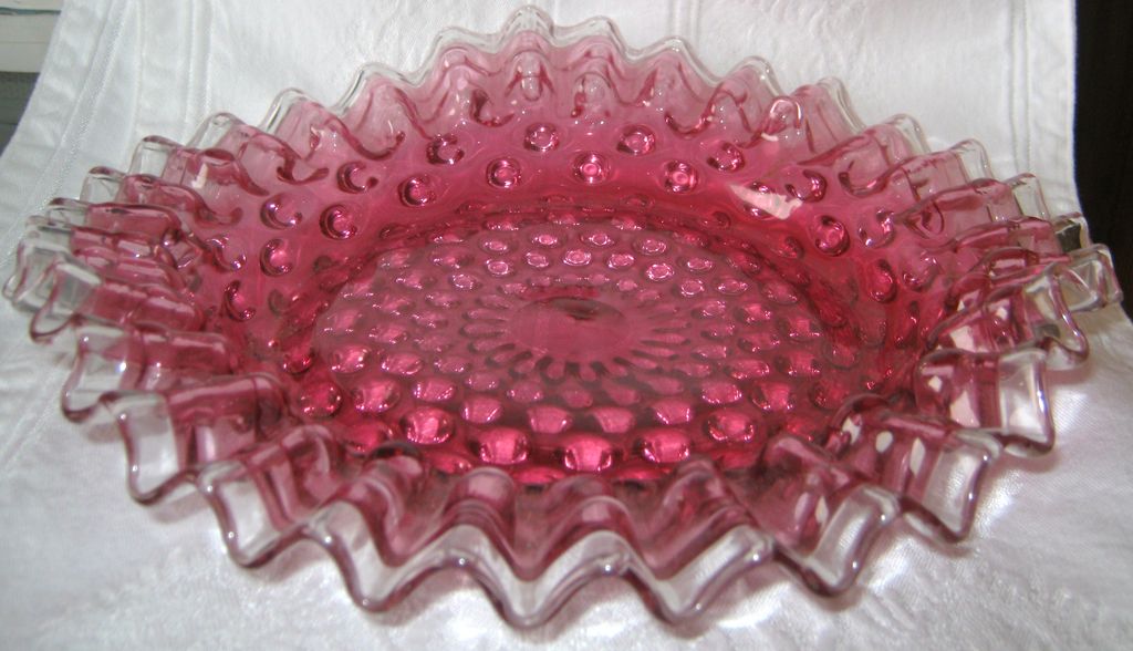 Rare Hobbs Brockunier Dew Drop Cranberry Glass Plate/Bride Bowl Rare Hobbs Brockunier Dew Drop Cranberry Glass Plate/Bride Bowl