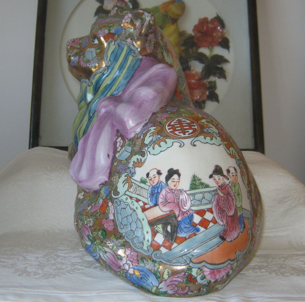 Vintage Porcelain Cat in the Family Rose Style With Figural Chinese Figures Vintage Porcelain Cat in the Family Rose Style With Figural Chinese Figures