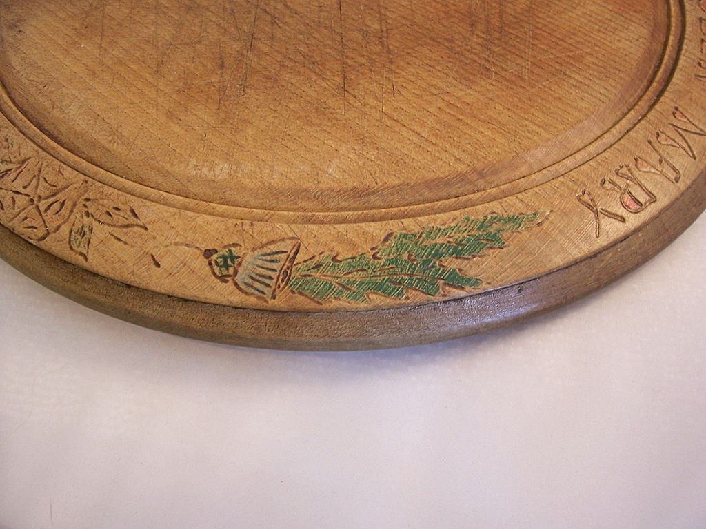 English Bread Board - Royal Jubilee Commemorative - George V 1935 English Bread Board - Royal Jubilee Commemorative - George V 1935
