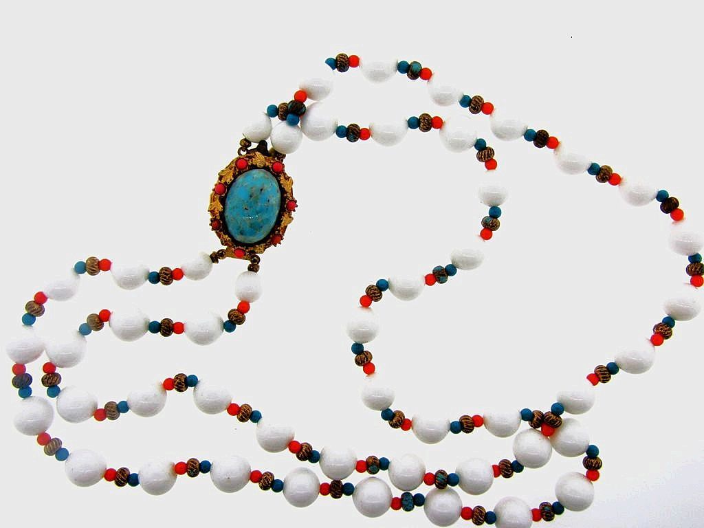 Lovely Double Strand White Glass Bead Necklace Lovely Double Strand White Glass Bead Necklace