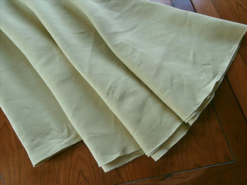 Oval Linen Tablecloth Vintage Pea Soup Green 81 x 58.5 Oval Linen Tablecloth Vintage Pea Soup Green 81 x 58.5