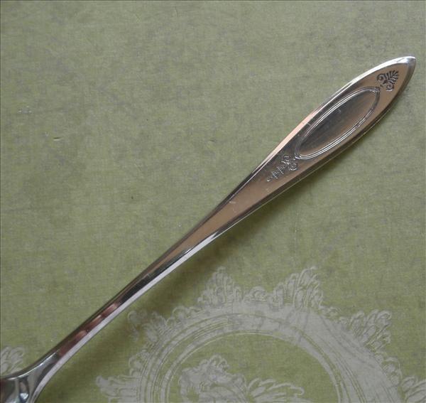 Adam 1917 Pierced Nut Serving Spoon Vintage Silver Excellent Adam 1917 Pierced Nut Serving Spoon Vintage Silver Excellent