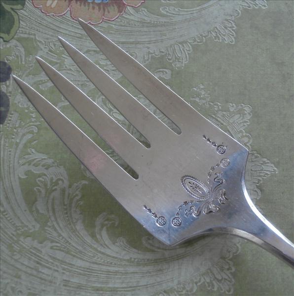 Adam 1917 Short Serving Fork Beef Vintage Silver Adam 1917 Short Serving Fork Beef Vintage Silver