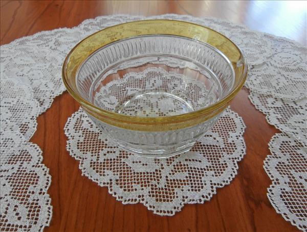 Filet Lace Finger Bowl Doilies Set 11 Roses Vintage c.1920 Filet Lace Finger Bowl Doilies Set 11 Roses Vintage c.1920
