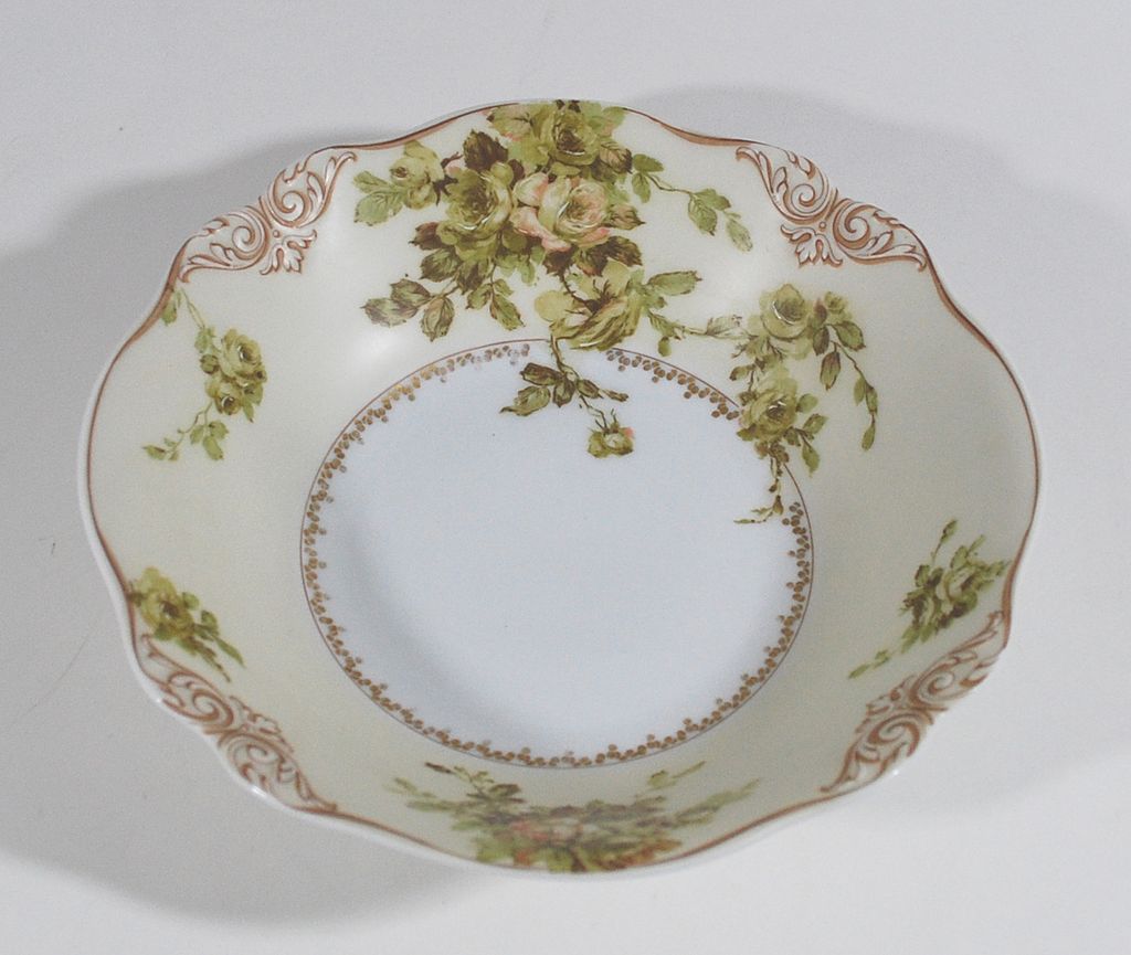 Antique Porcelain Old Ivory Fruit Bowl. "XXVIII", # 28 Antique Porcelain Old Ivory Fruit Bowl. "XXVIII", # 28