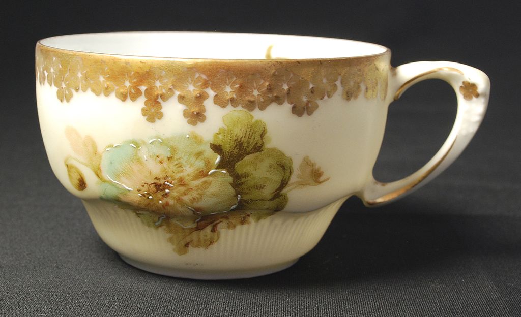 Antique Porcelain Old Ivory Cup & Saucer Antique Porcelain Old Ivory Cup & Saucer