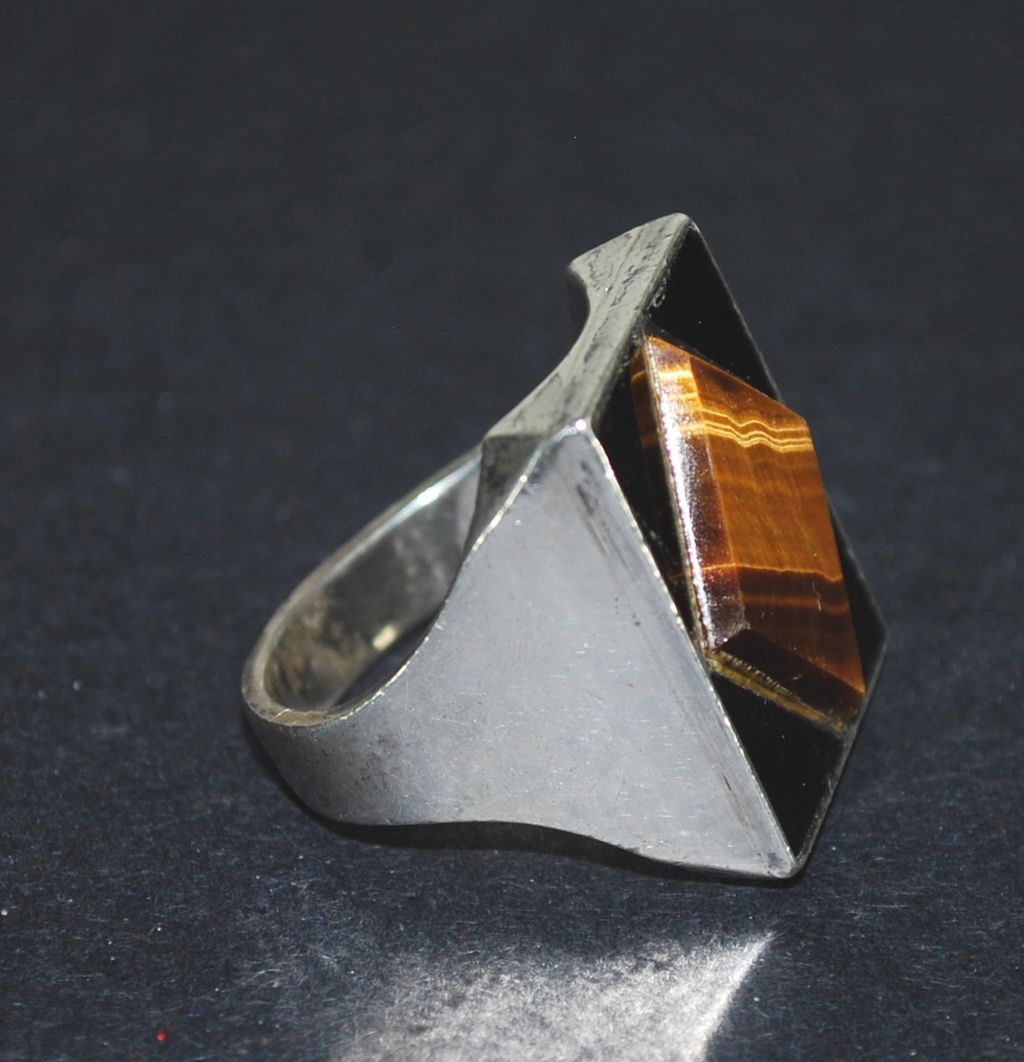 Man's Sterling Silver Ring with Tiger Eye & Black Onyx, Vintage Man's Sterling Silver Ring with Tiger Eye & Black Onyx, Vintage