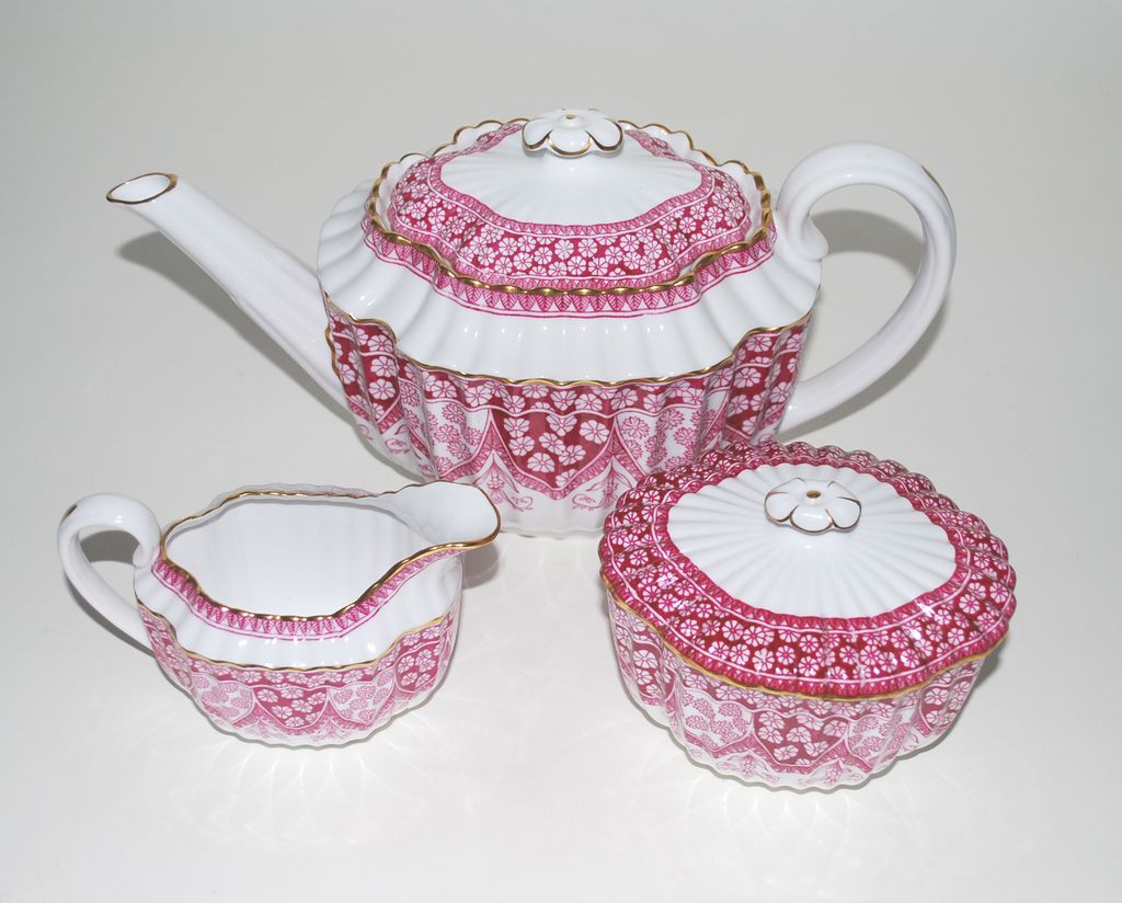 Spode China – Tea Pot, Creamer and Sugar - Vintage Spode China – Tea Pot, Creamer and Sugar - Vintage