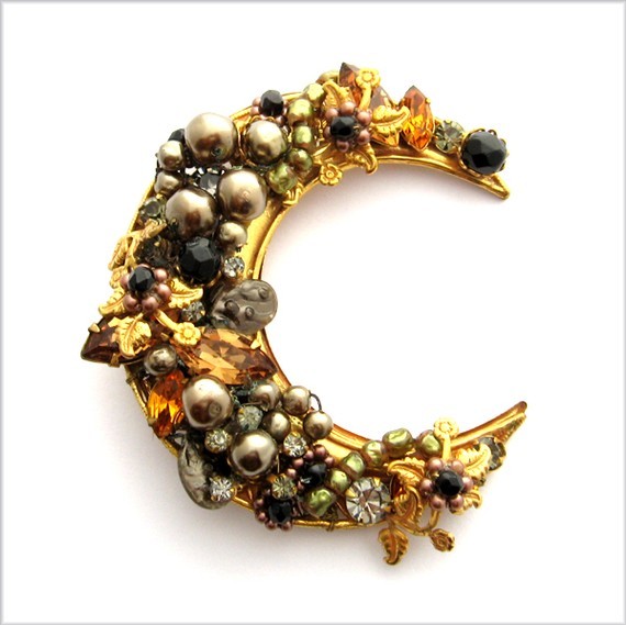 Stunning "Original by Robert" Lg Jeweled Crescent Moon Brooch Stunning "Original by Robert" Lg Jeweled Crescent Moon Brooch