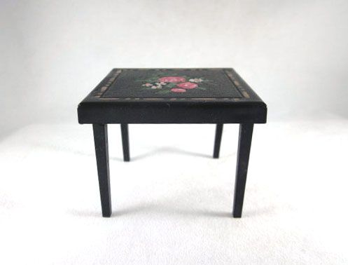Renwal No. 108 3/4" Folding Card Table Crosse & Blackwell Design Dollhouse Furniture Renwal No. 108 3/4" Folding Card Table Crosse & Blackwell Design Dollhouse Furniture