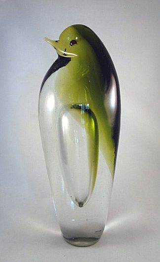 Pilgrim Glass Mid Century Modern Large Pigeon Figurine Pilgrim Glass Mid Century Modern Large Pigeon Figurine