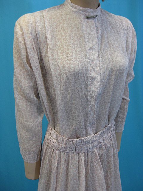 Antique dress Victorian era work gown Antique dress Victorian era work gown