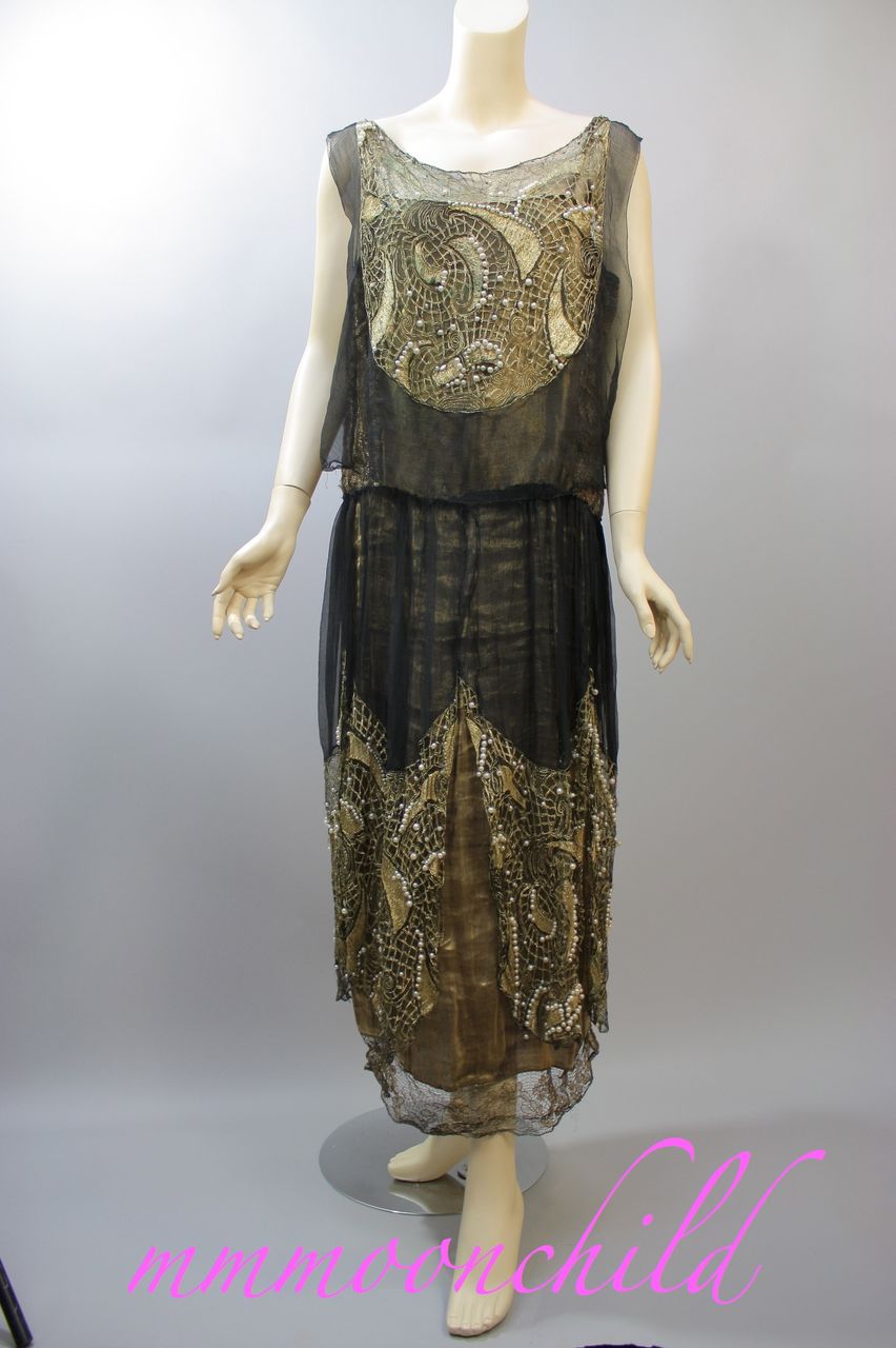 Vintage beaded flapper dress metallic lace 1920s Vintage beaded flapper dress metallic lace 1920s