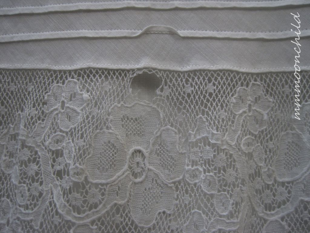 Antique Victorian Cotton and lace Petticoat HM11 Antique Victorian Cotton and lace Petticoat HM11