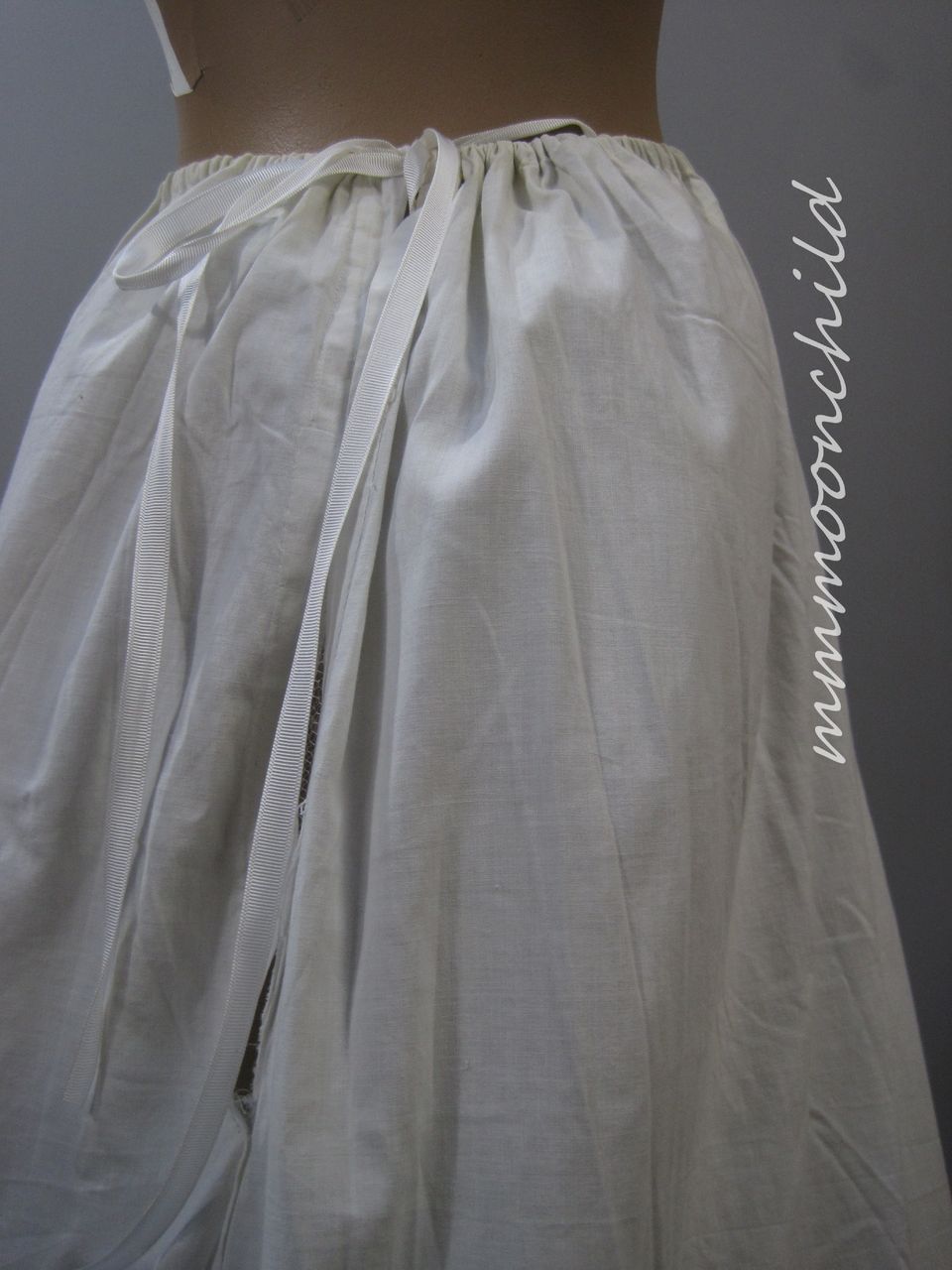 Antique Victorian Cotton and lace Petticoat HM11 Antique Victorian Cotton and lace Petticoat HM11