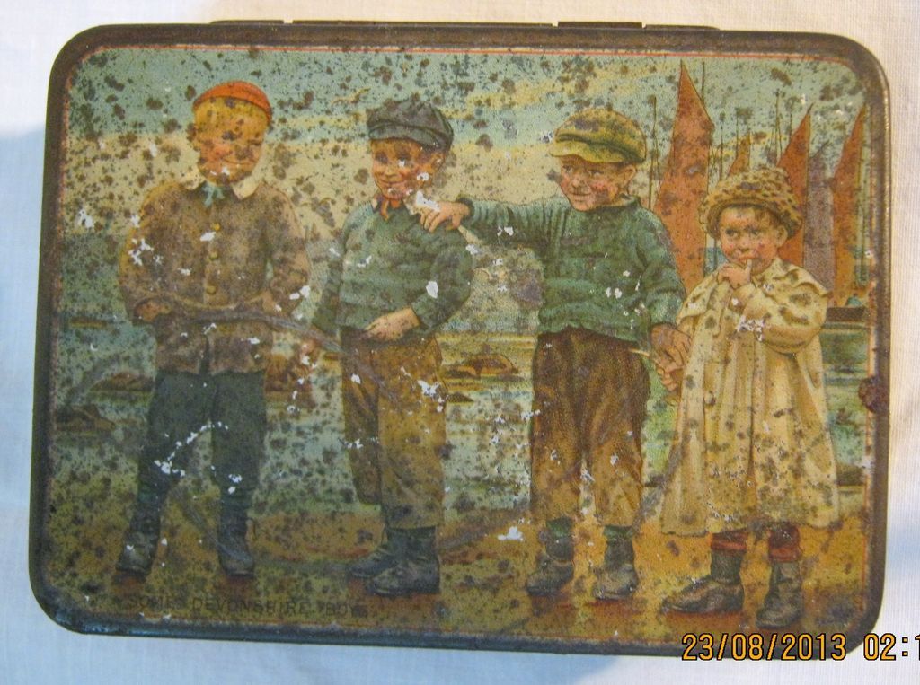 Tucker & Sons TOTNES 'Cream & Honey Tablets' Sweets Tin Tucker & Sons TOTNES 'Cream & Honey Tablets' Sweets Tin