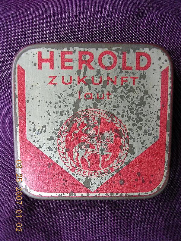 HEROLD Zukunft German Gramophone Needles Tin HEROLD Zukunft German Gramophone Needles Tin