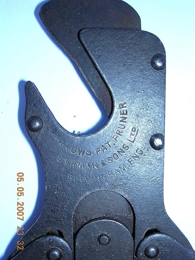 Edwardian English Pruners Circa 1913 Edwardian English Pruners Circa 1913