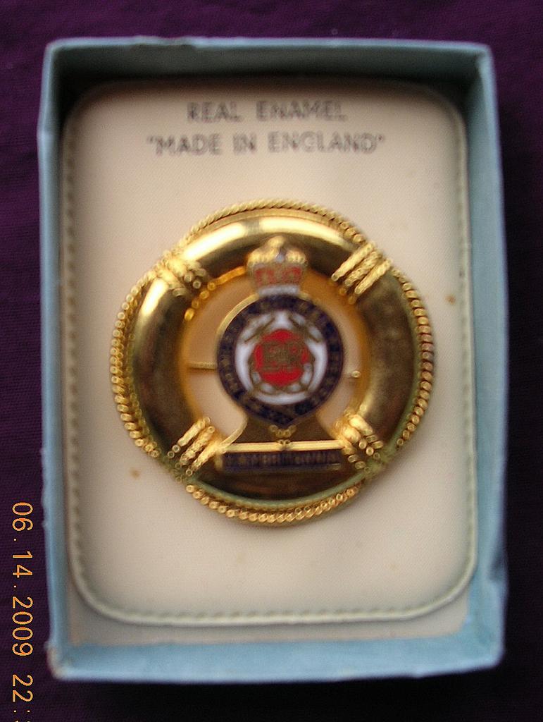 H.M.Y. Britannia Enamel on Metal Souvenir Badge H.M.Y. Britannia Enamel on Metal Souvenir Badge