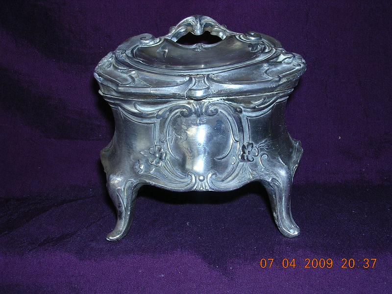 Victorian Art Nouveau Trinket Box Victorian Art Nouveau Trinket Box