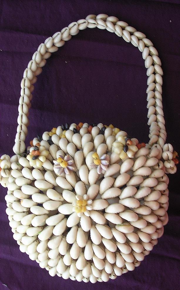 Stunning Pacific Islands Shell Handbag or Purse Stunning Pacific Islands Shell Handbag or Purse