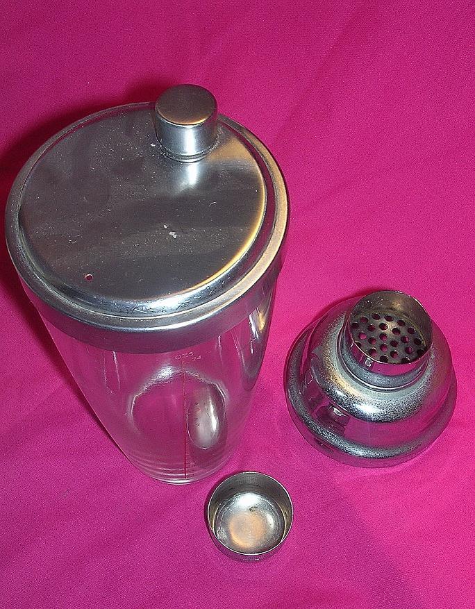RETRO Gordon's Gin Cocktail Shaker RETRO Gordon's Gin Cocktail Shaker