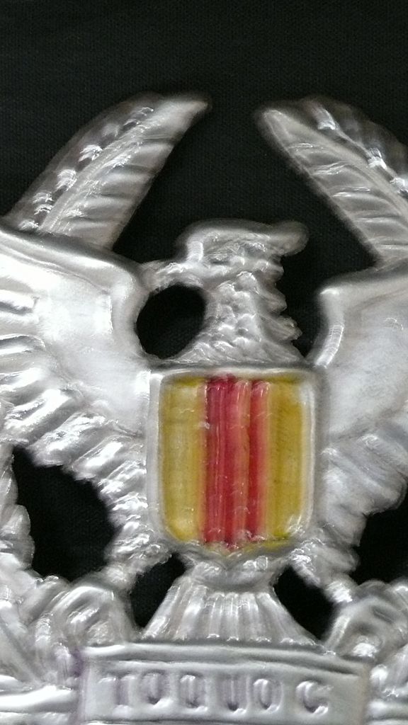 Vietnam War - VNAF - South Vietnam - Air Force -Cap Badge Vietnam War - VNAF - South Vietnam - Air Force -Cap Badge