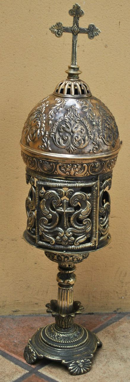 A Superb Old Bronze Monstrance Ostensorium of Byzantine Design A Superb Old Bronze Monstrance Ostensorium of Byzantine Design