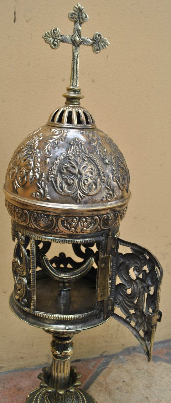 A Superb Old Bronze Monstrance Ostensorium of Byzantine Design A Superb Old Bronze Monstrance Ostensorium of Byzantine Design