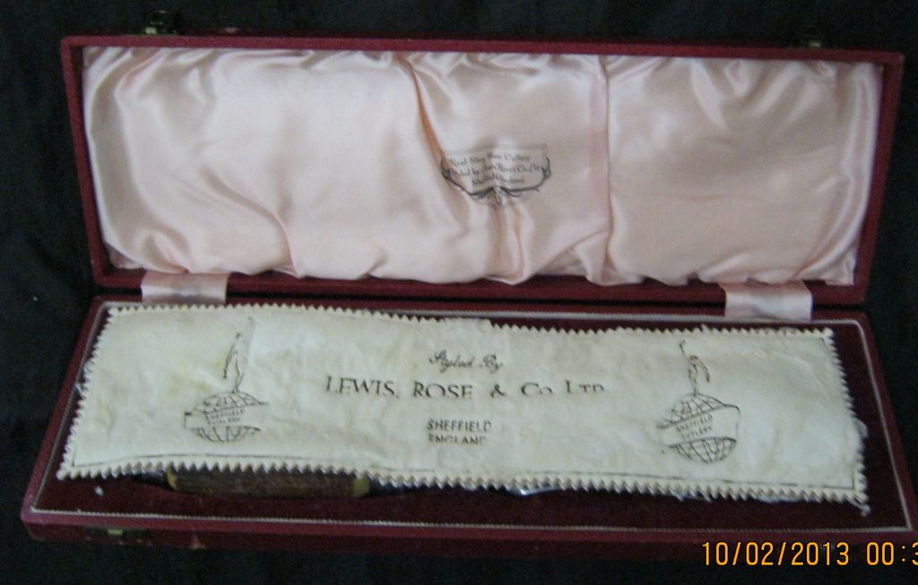 Superb Lewis Rose & Co Boxed Stag Horn Carving Set Superb Lewis Rose & Co Boxed Stag Horn Carving Set