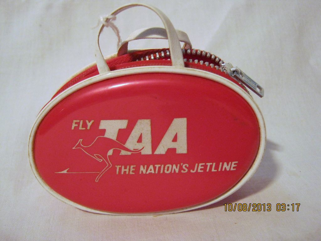 TAA Airlines Souvenir Child's Purse - Circa 1970's TAA Airlines Souvenir Child's Purse - Circa 1970's