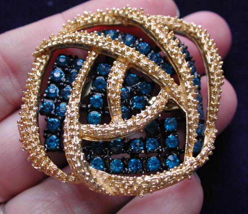 50s Blue Mid Century Rhinestone Abstract Brooch 50s Blue Mid Century Rhinestone Abstract Brooch