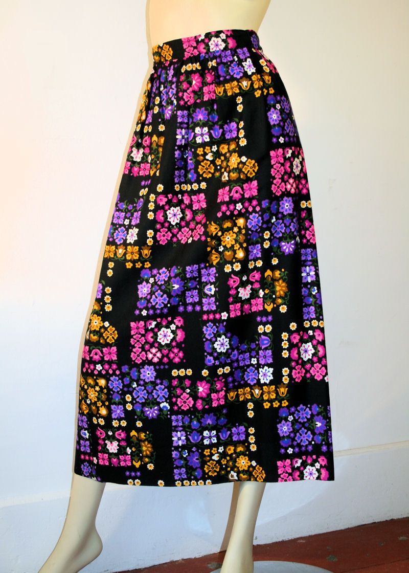 60's Vintage Purple Black Floral Maxi Skirt S 60's Vintage Purple Black Floral Maxi Skirt S