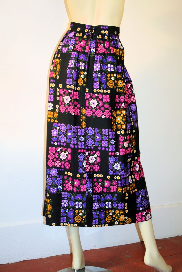 60's Vintage Purple Black Floral Maxi Skirt S 60's Vintage Purple Black Floral Maxi Skirt S