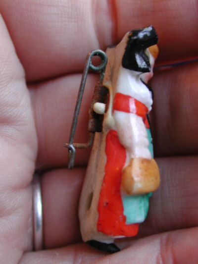 Charming 30's Dutch Girl China Brooch Pin Charming 30's Dutch Girl China Brooch Pin
