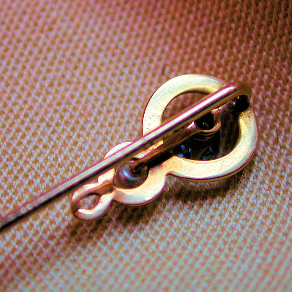 Victorian 14K Gold Pearl and Amethyst Stick Pin Victorian 14K Gold Pearl and Amethyst Stick Pin