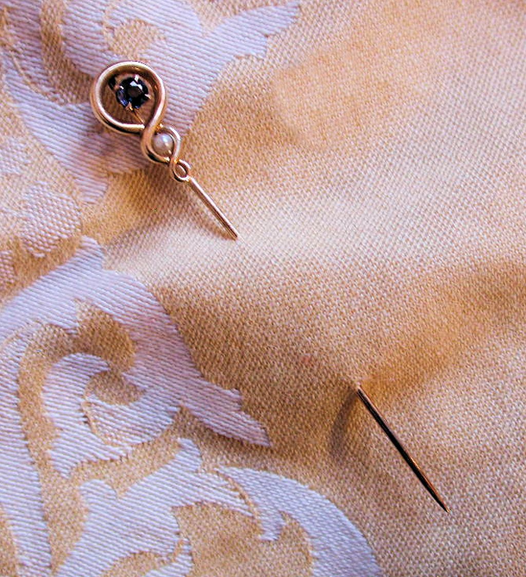 Victorian 14K Gold Pearl and Amethyst Stick Pin Victorian 14K Gold Pearl and Amethyst Stick Pin