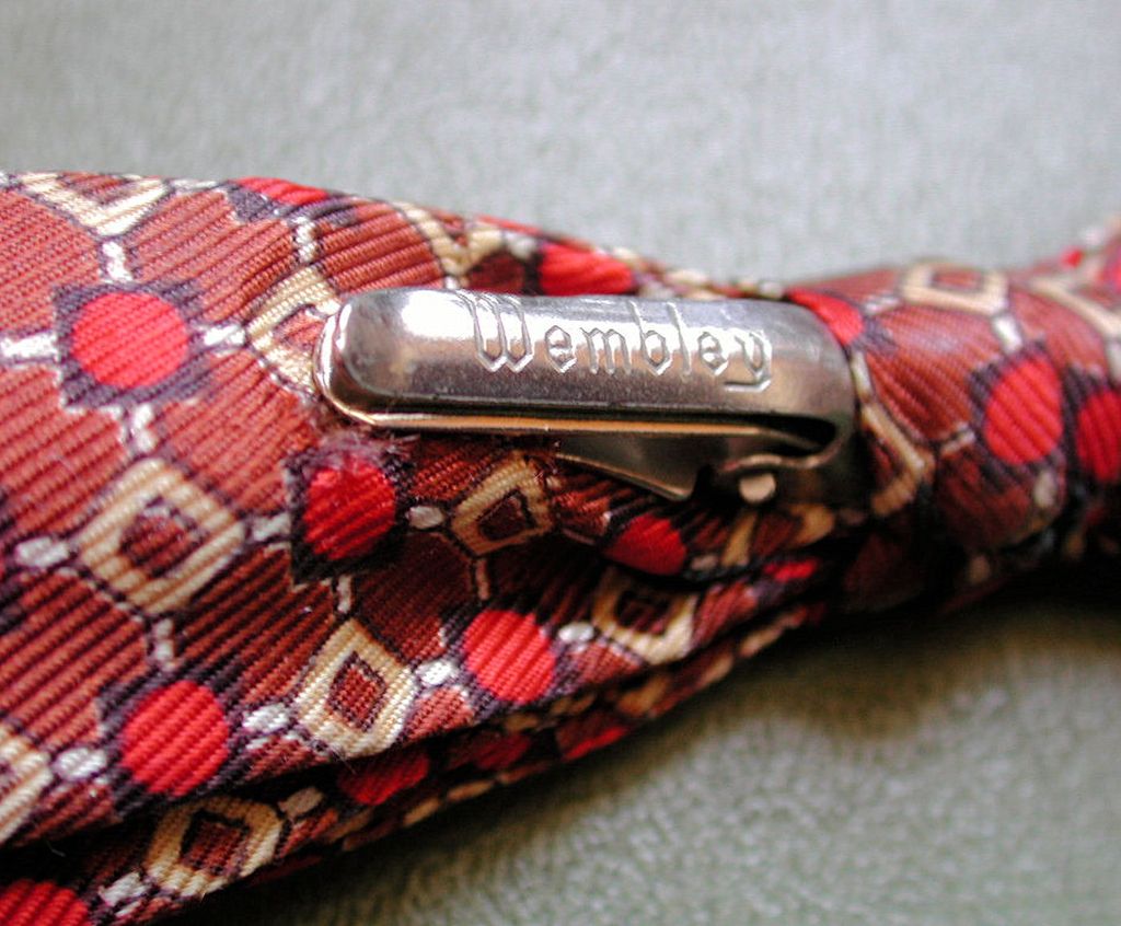 40's Wembley Brown Red Print Silk Bow Tie 40's Wembley Brown Red Print Silk Bow Tie