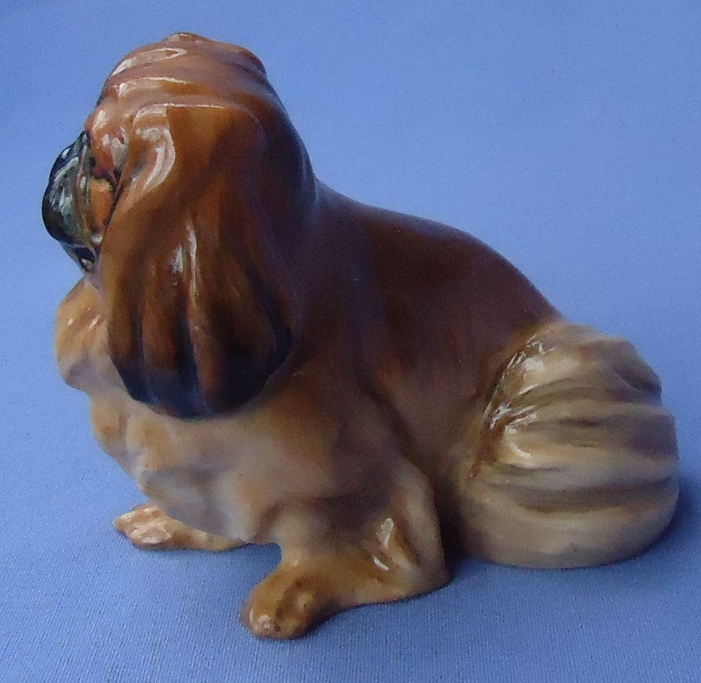 royal doulton pekingese dog