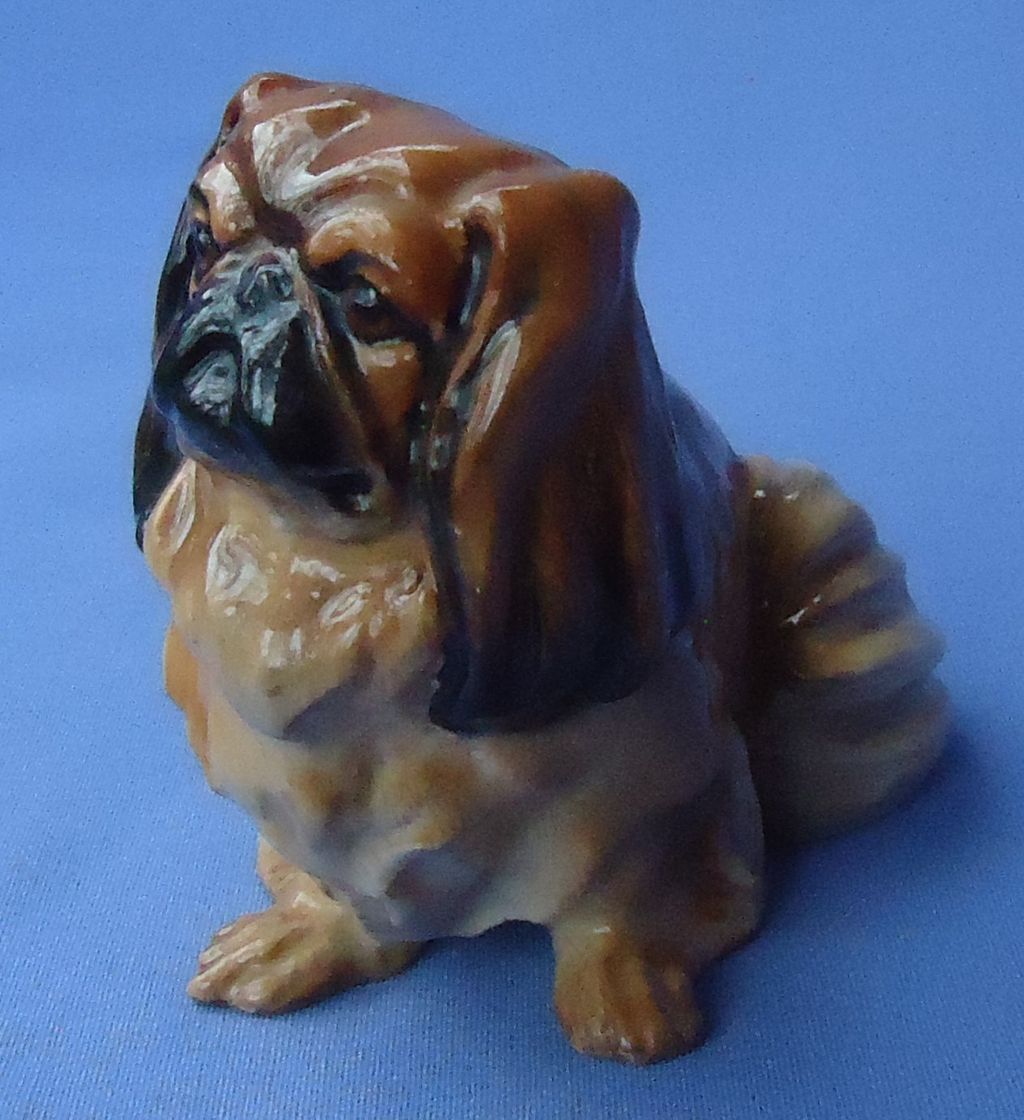 royal doulton pekingese dog