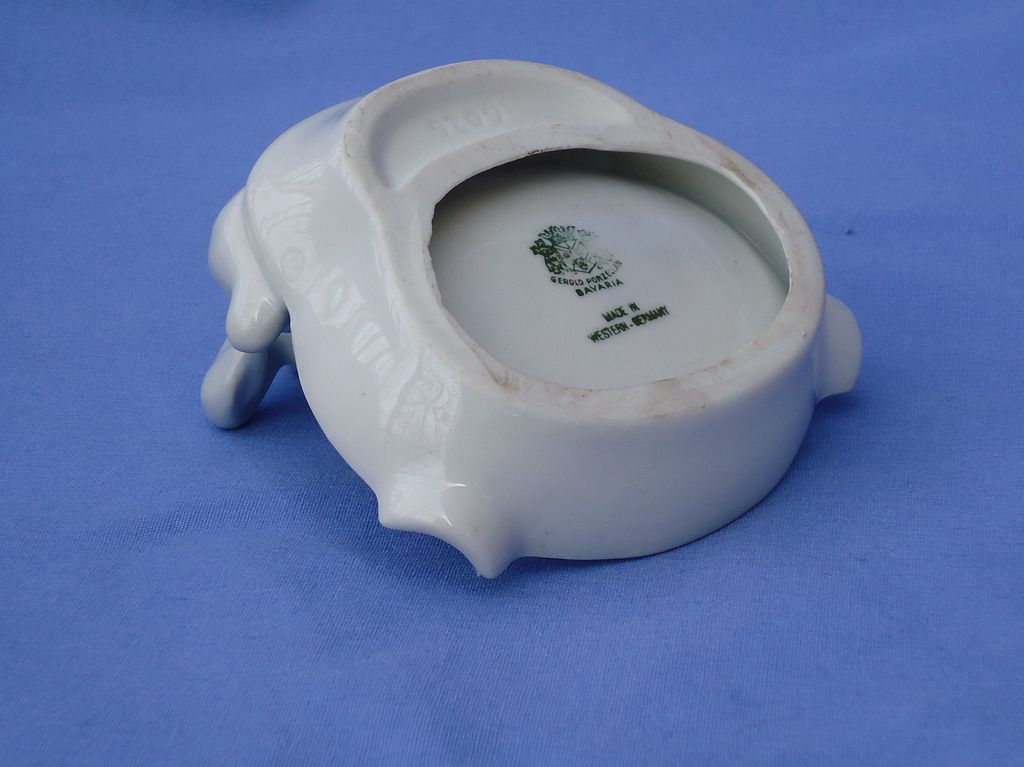 vintage German ashtray Skye/Silky Terrier Briard Goebel design vintage German ashtray Skye/Silky Terrier Briard Goebel design