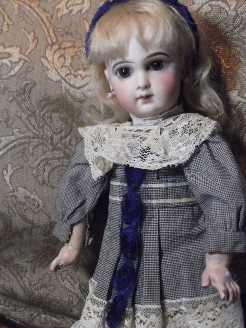 Cabinet Size French bisque bebe E.J. Jumeau Cabinet Size French bisque bebe E.J. Jumeau