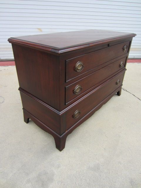 Lane Cedar Chest Blanket Chest Trunk Vintage Mahogany Furniture Lane Cedar Chest Blanket Chest Trunk Vintage Mahogany Furniture