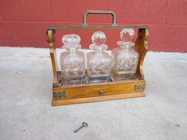 Victorian Antique Tantalus Liquor Decanter Crystal Liquor Decanter Stand Victorian Antique Tantalus Liquor Decanter Crystal Liquor Decanter Stand