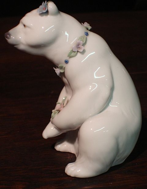 Lladro Bear #6355 Lladro Porcelain Figurine Lladro Figure Lladro Bear #6355 Lladro Porcelain Figurine Lladro Figure