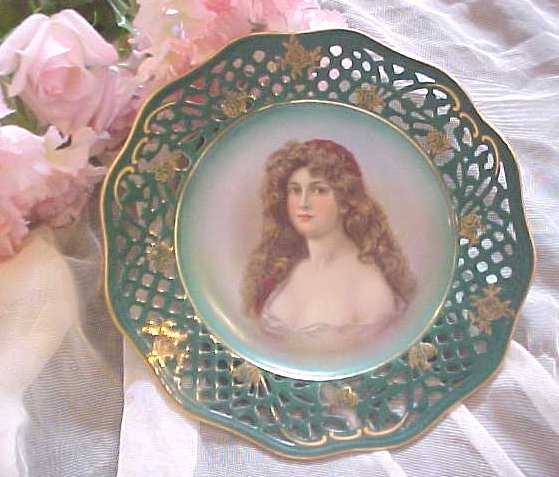 GORGEOUS! Bavarian LADY Portrait Plate GORGEOUS! Bavarian LADY Portrait Plate