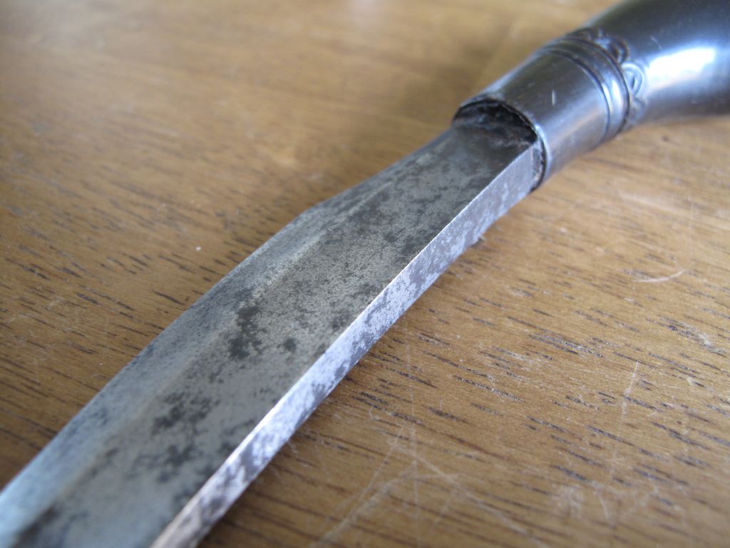 Very Nice Old Indonesian Siraui Knife Good Heavy blade Horn Handle Very Nice Old Indonesian Siraui Knife Good Heavy blade Horn Handle