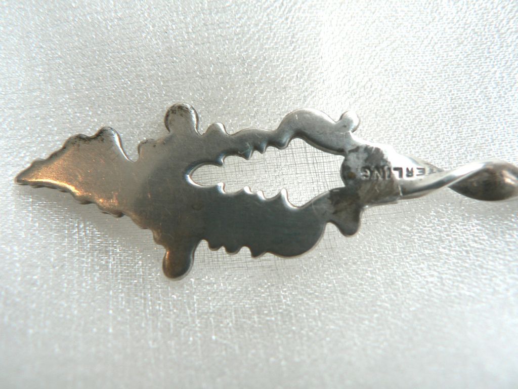 Vintage Sterling Silver Open-work Handle Heart Bowl Mustard Spoon Vintage Sterling Silver Open-work Handle Heart Bowl Mustard Spoon